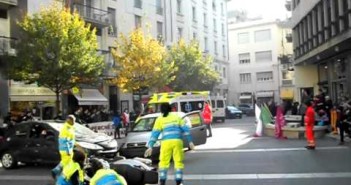 >Una simulazione di incidente stradale con soccorso nel centro storico di Arezzo